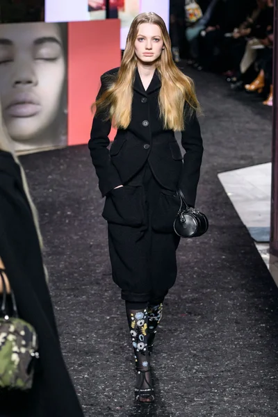 Look 6